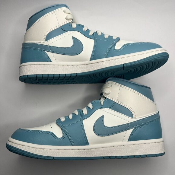 Jordan 1 Mid UNC Women\'s Size 11 / Men\'s 9.5 BQ6472-141 main image 4